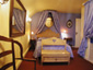 Amboise guestroom